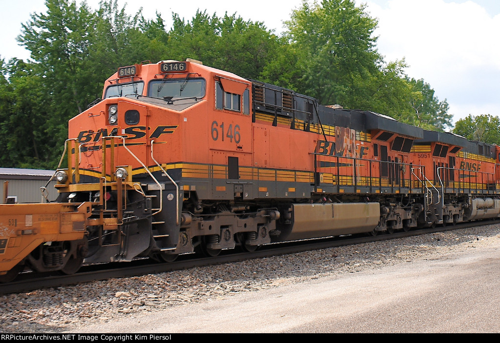 BNSF 6146